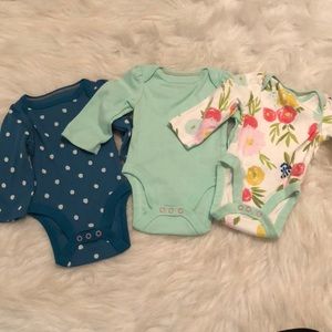 3 pack patterned onesies